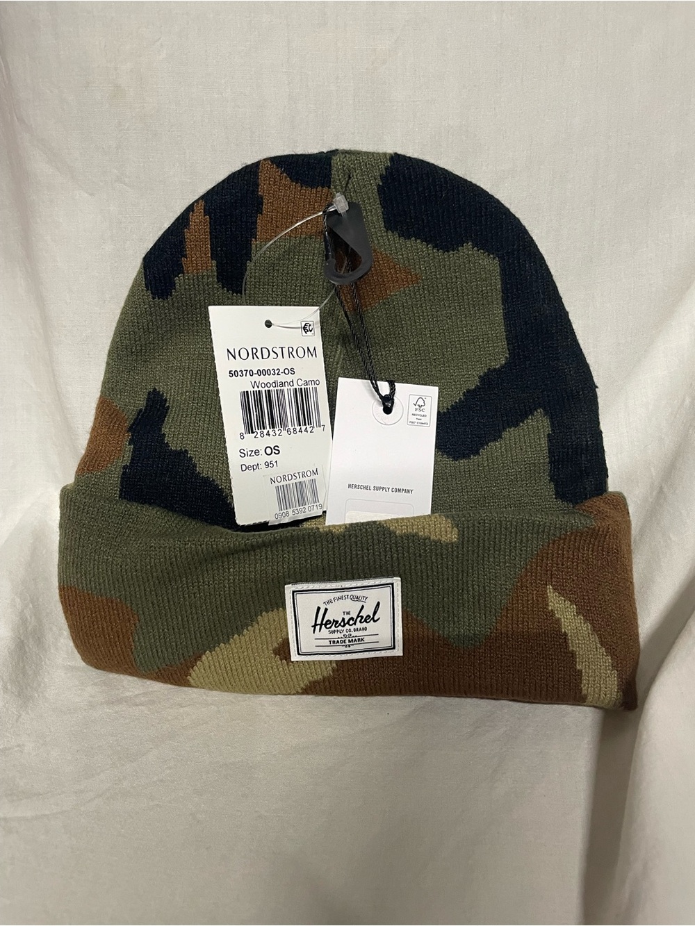 BNWT Herschel Camo Beanie.